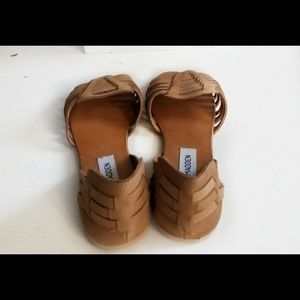 NWOT Steve Madden Felisite huarache Sandal